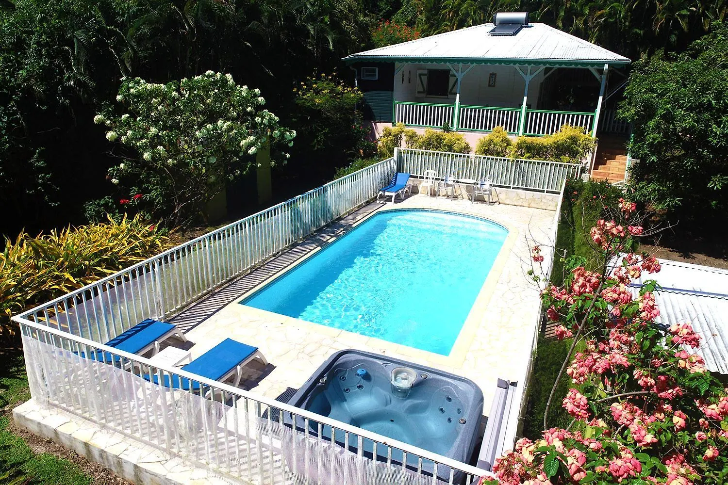 Sur La Route Des Epices - Location Villas Avec Piscine Et Jacuzzi Le François Martinique