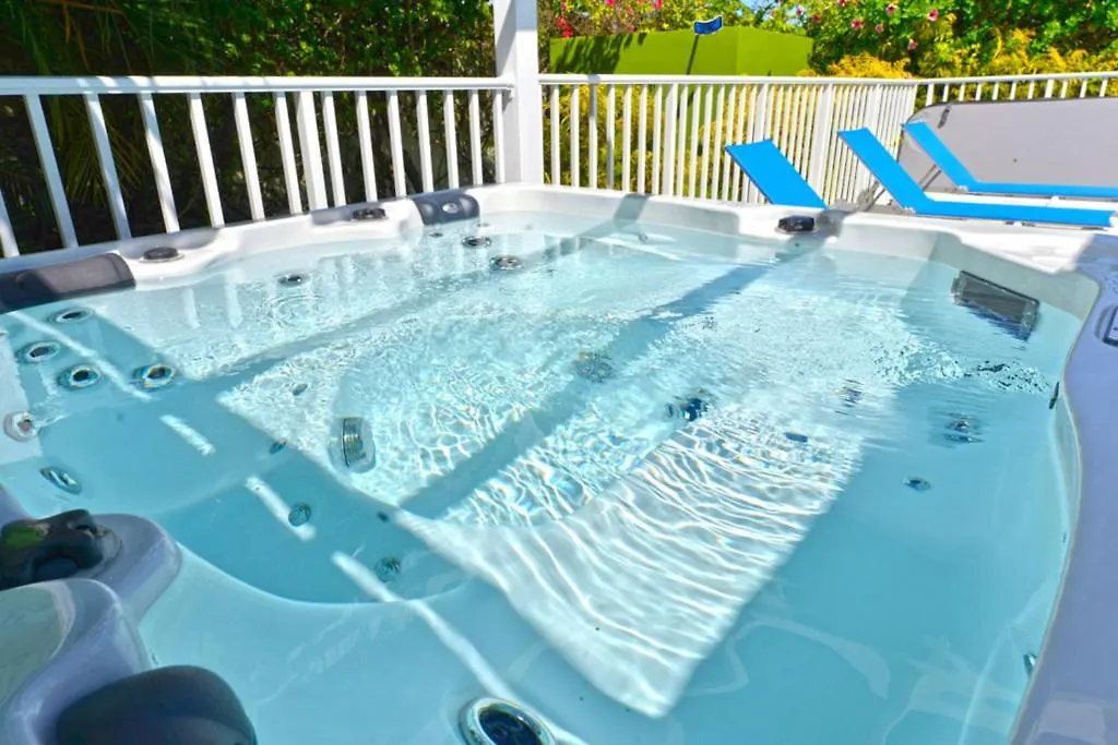 Sur La Route Des Epices - Location Villas Avec Piscine Et Jacuzzi Le François Martinique
