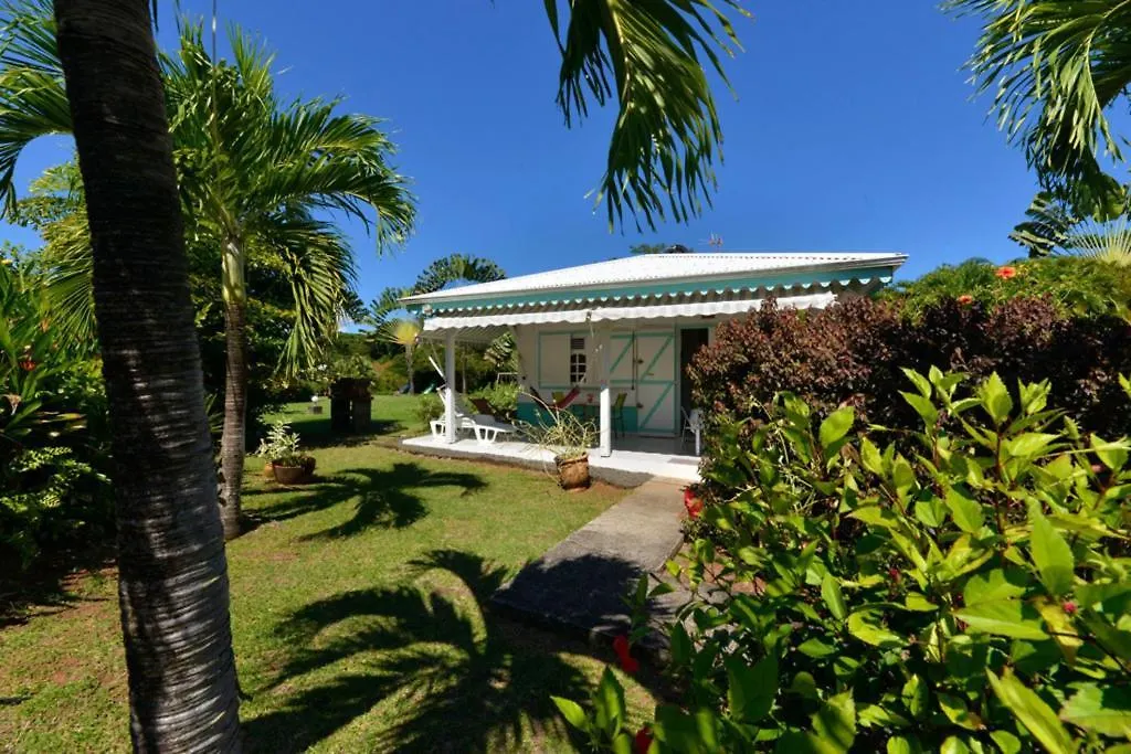Villa Sur la route des épices à Le François 0*,